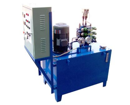 <a href=http://www.qiyuehelp.com/news_article?news_id=113>液壓設(shè)備</a>